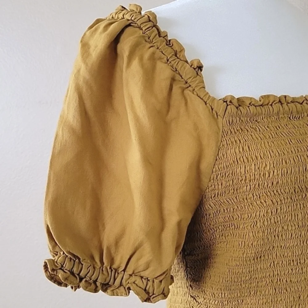 Old Navy Womens Mustard Smocked Linen Blend Puff Sleeve Blouse - Size Medium